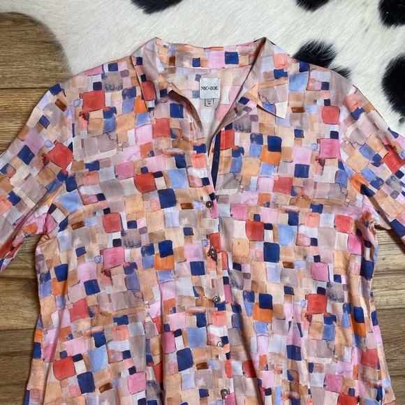 NIC+ZOE Printed Crinkle Button Front Tunic - Picture 4 of 12